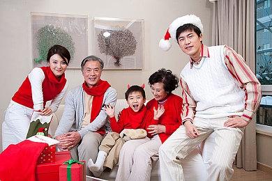 《刺客信条》混剪视频：在刺客宇宙反复横跳